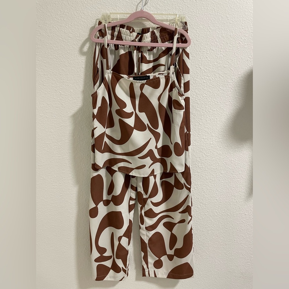 Sanctuary Brown and White Abstract Print Two-Piece Set